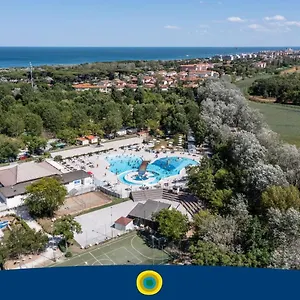 Kompleks wypoczynkowy Club Del Sole Adriano Family Collection, Punta Marina